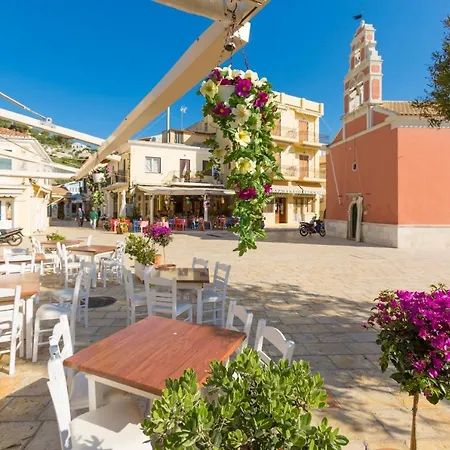 Penelope * Longos (Paxos)